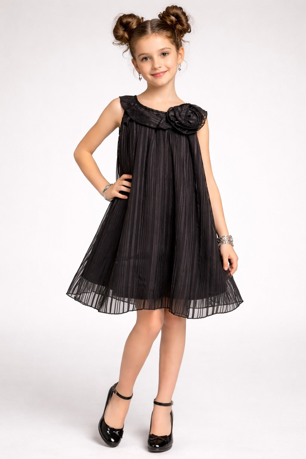Black Sleeveless Lurex Polyester Partywear Dress for Girls