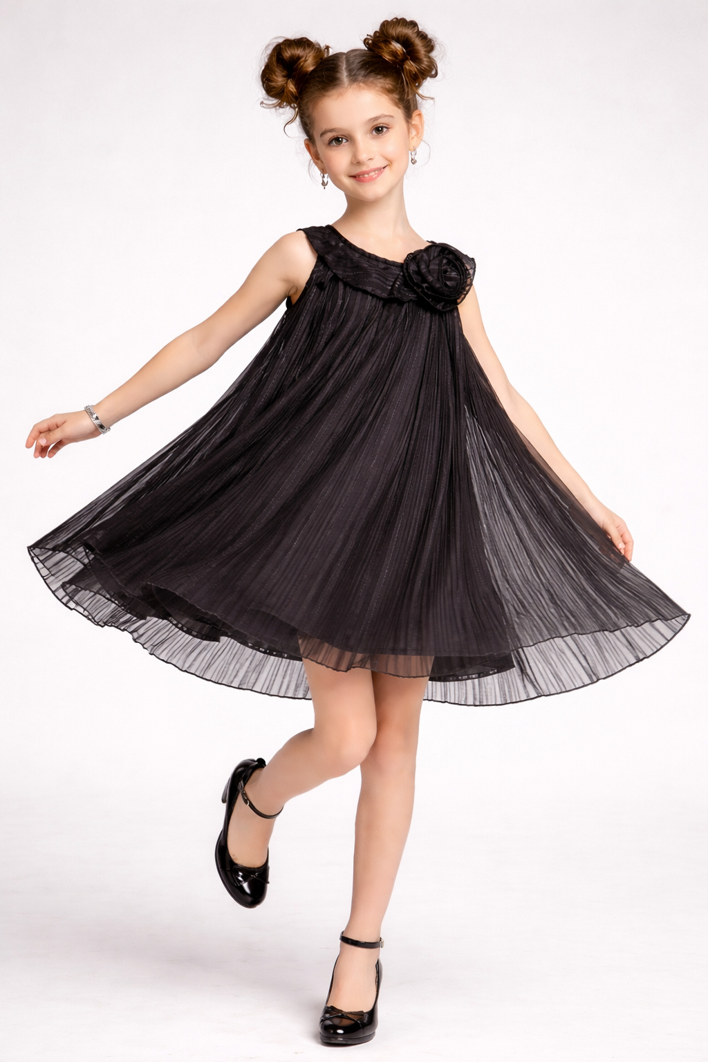 Black Sleeveless Lurex Polyester Partywear Dress for Girls