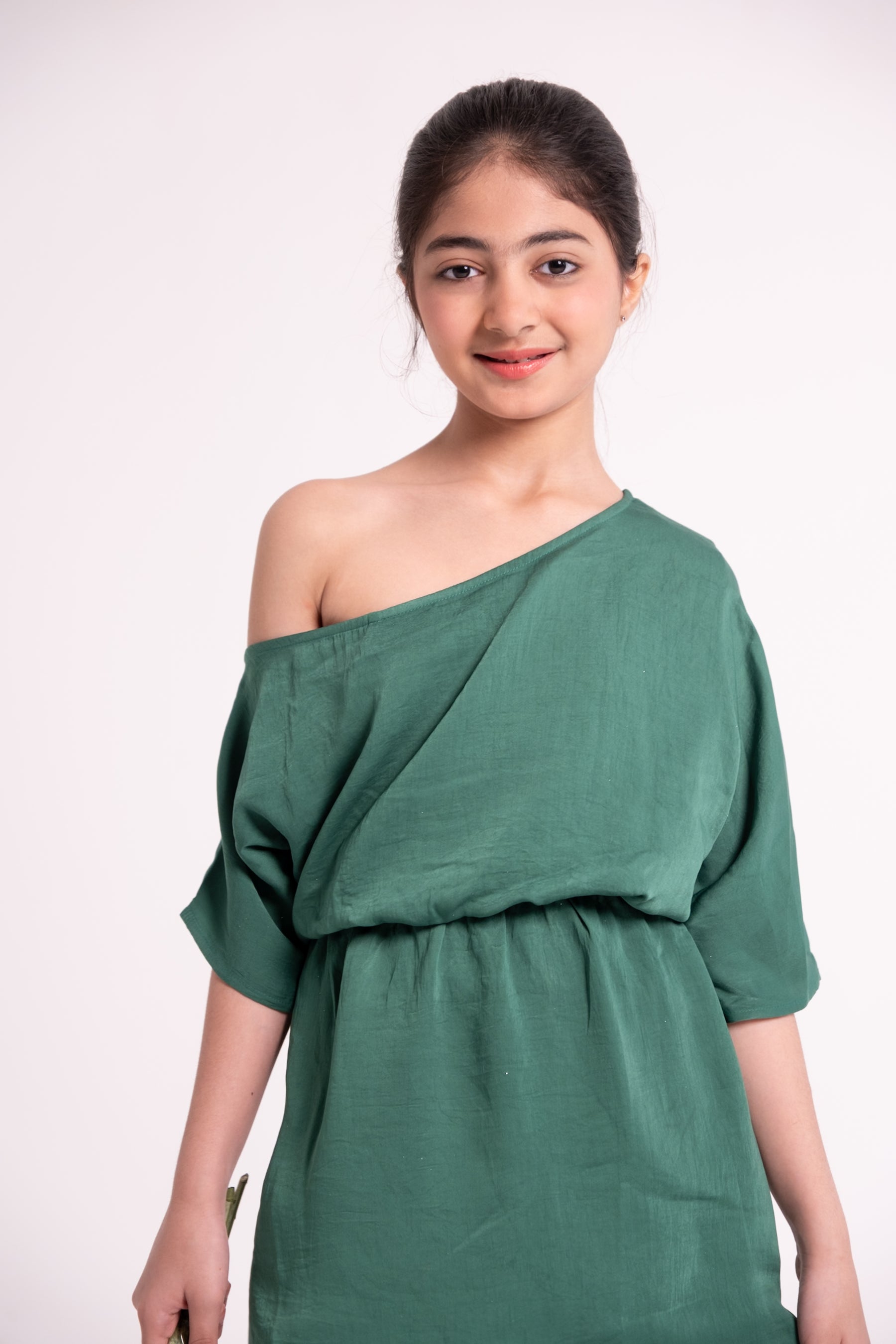 Emerald Off-Shoulder Dress – Satin Green