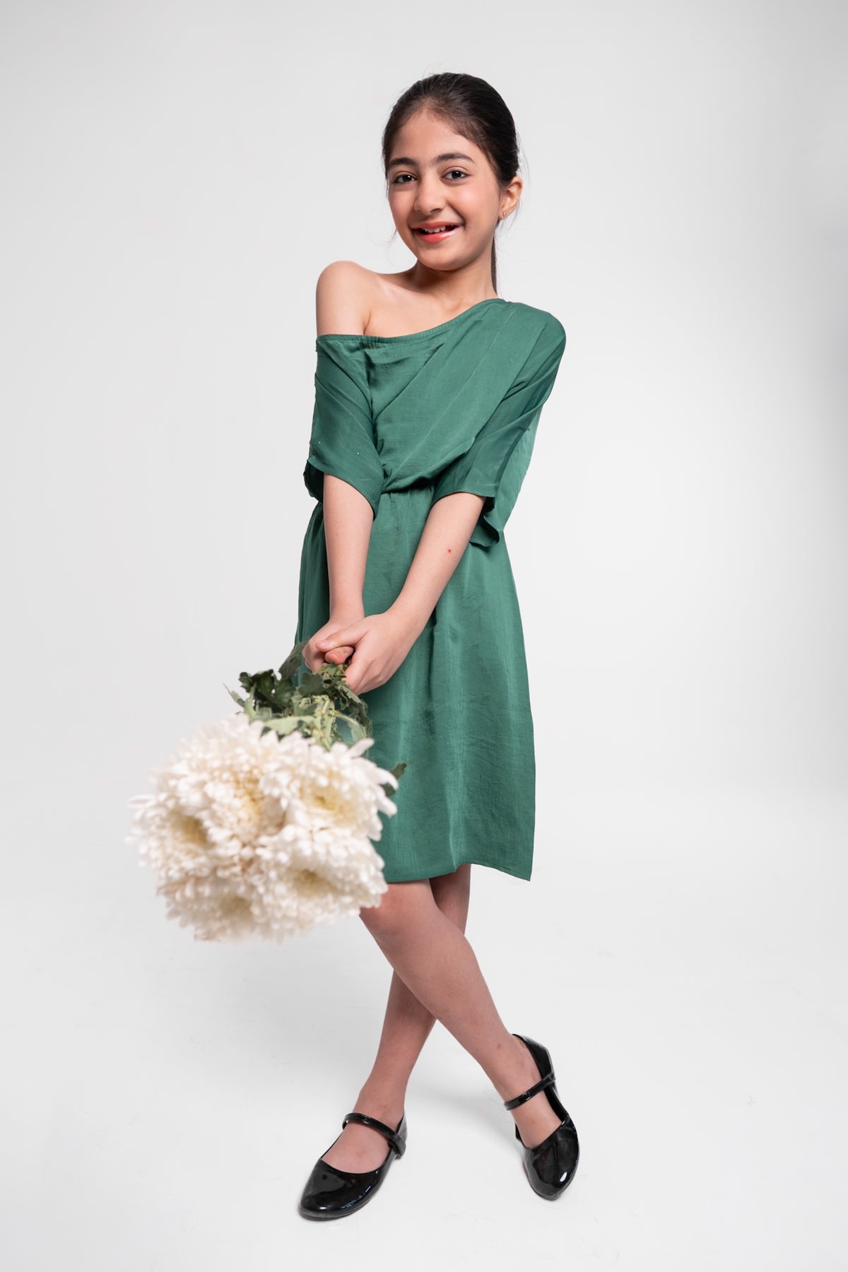 Emerald Off-Shoulder Dress – Satin Green