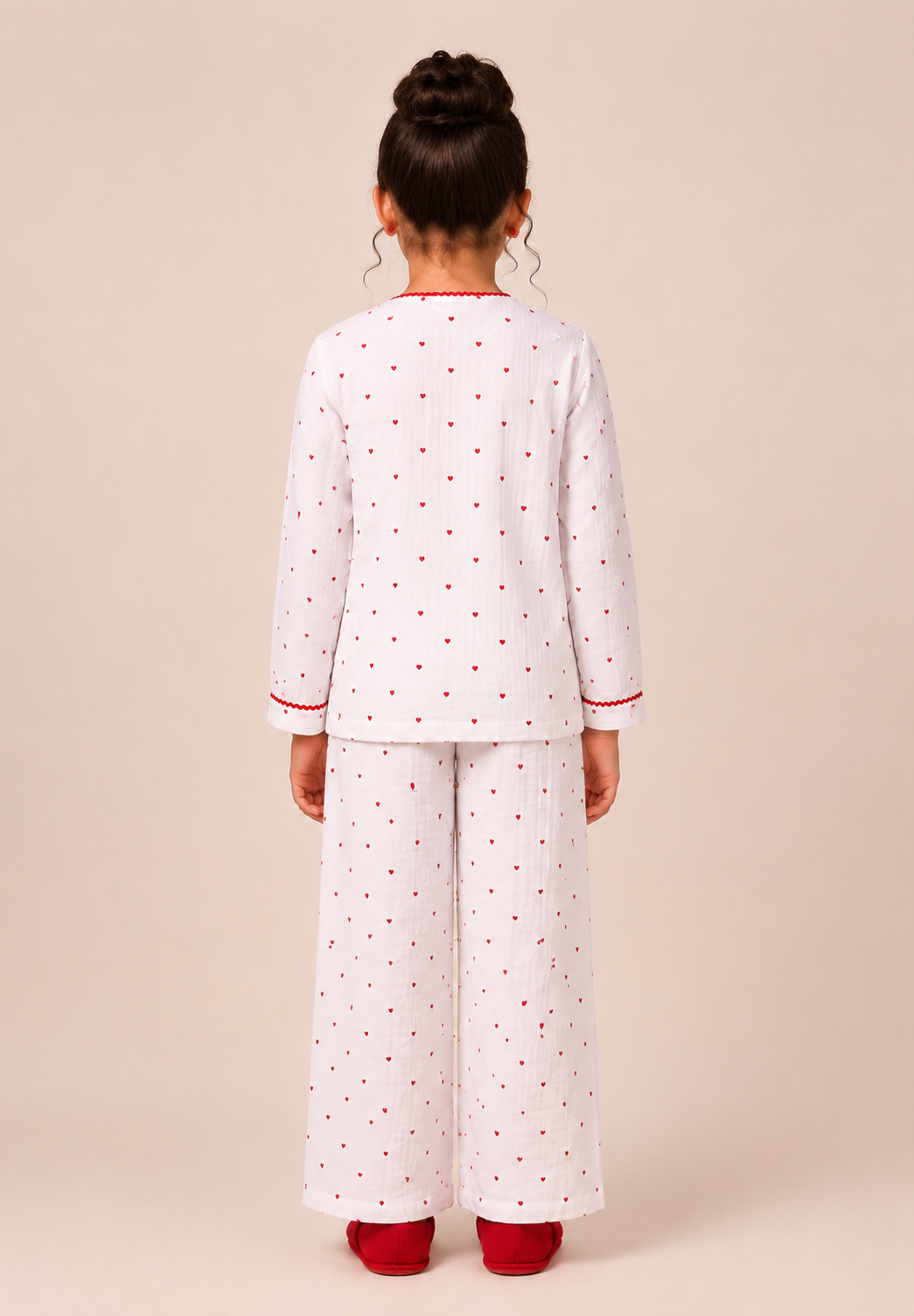 Girls White Heart Print Full Sleeve Night Suit