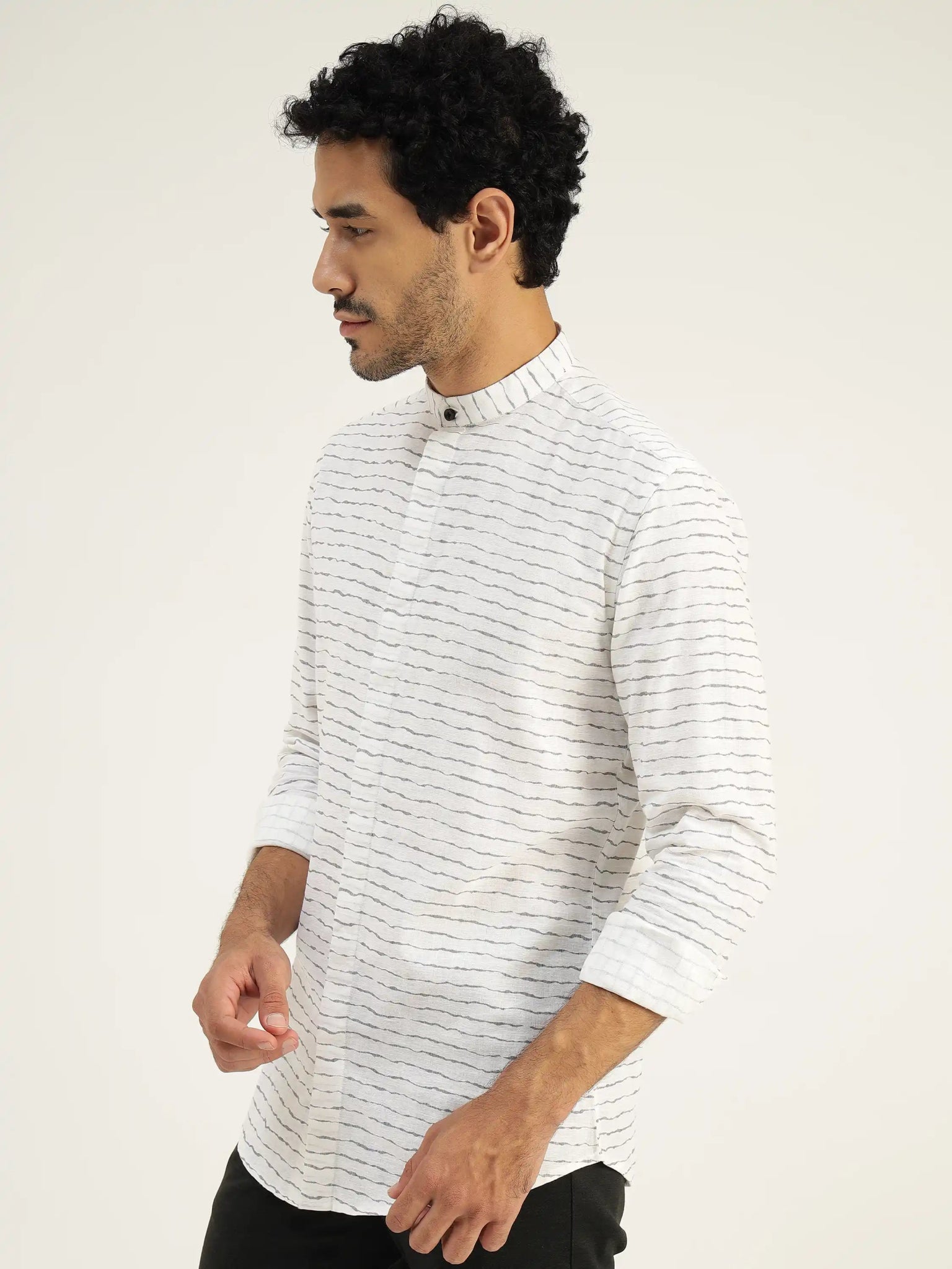 Oak White Stripe Shirt - Black & Gold